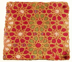Textiel fragment (zijde)